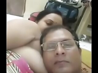 Indian Couple Operation love affair with Fucking -(DESISIP.COM)