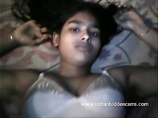 Superb Desi Indian Girl Fucked - IndianHiddenCams.com