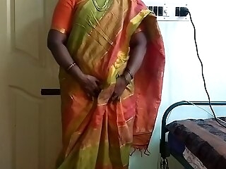 Indian desi maid manufactured to show her unsophisticated tits to home proprietor